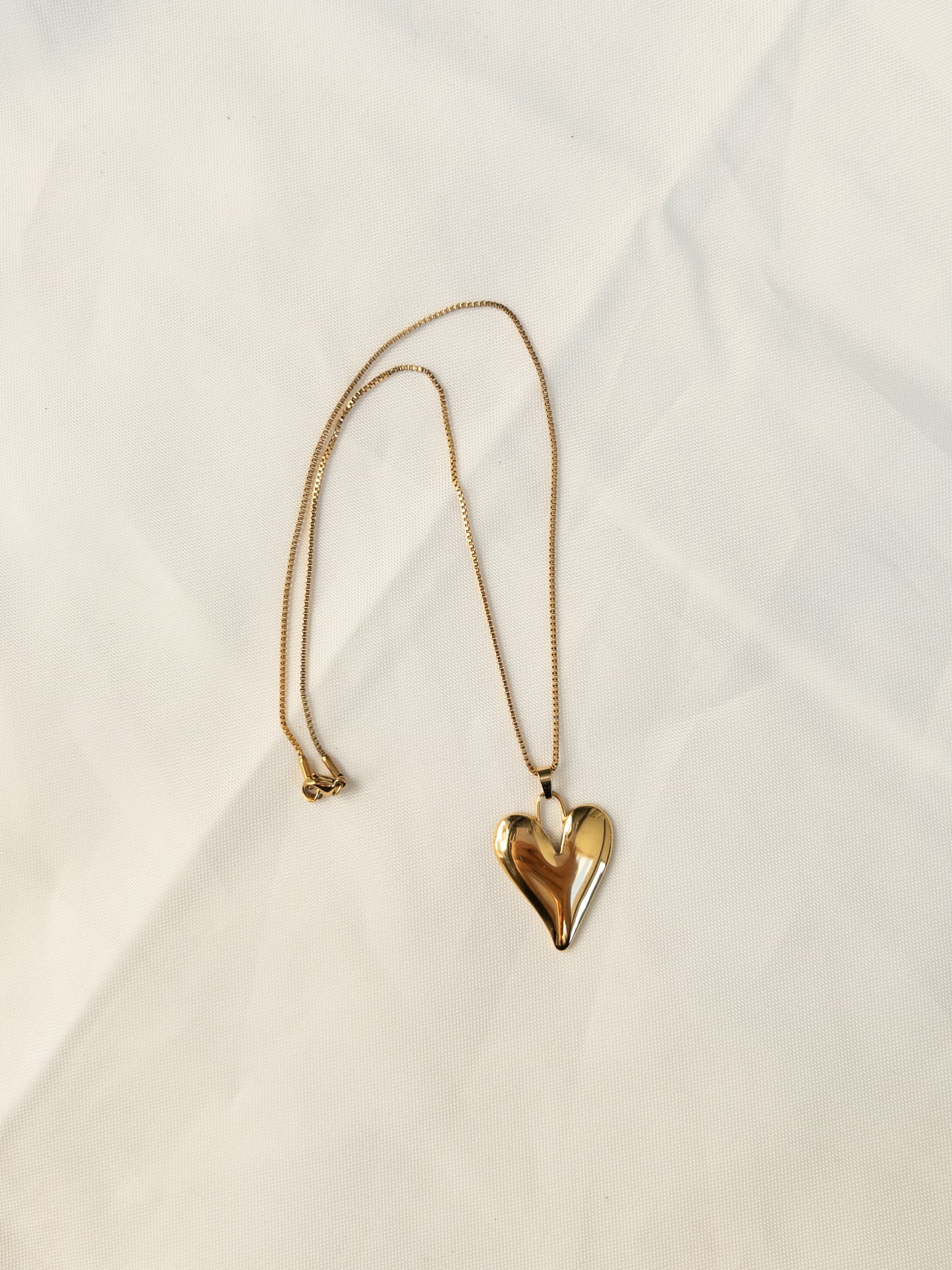 Big gold heart necklace