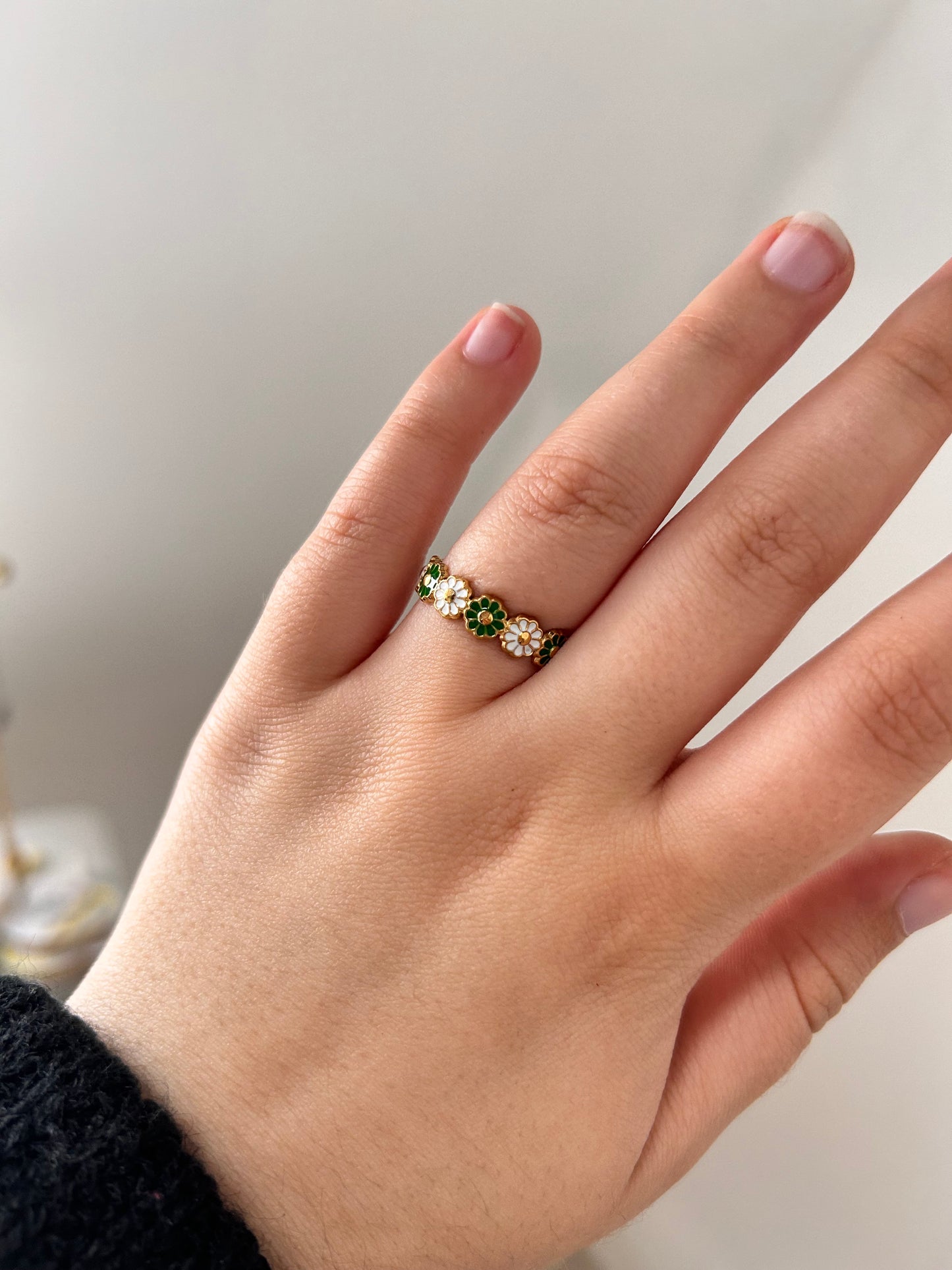 White & Green Flower Ring
