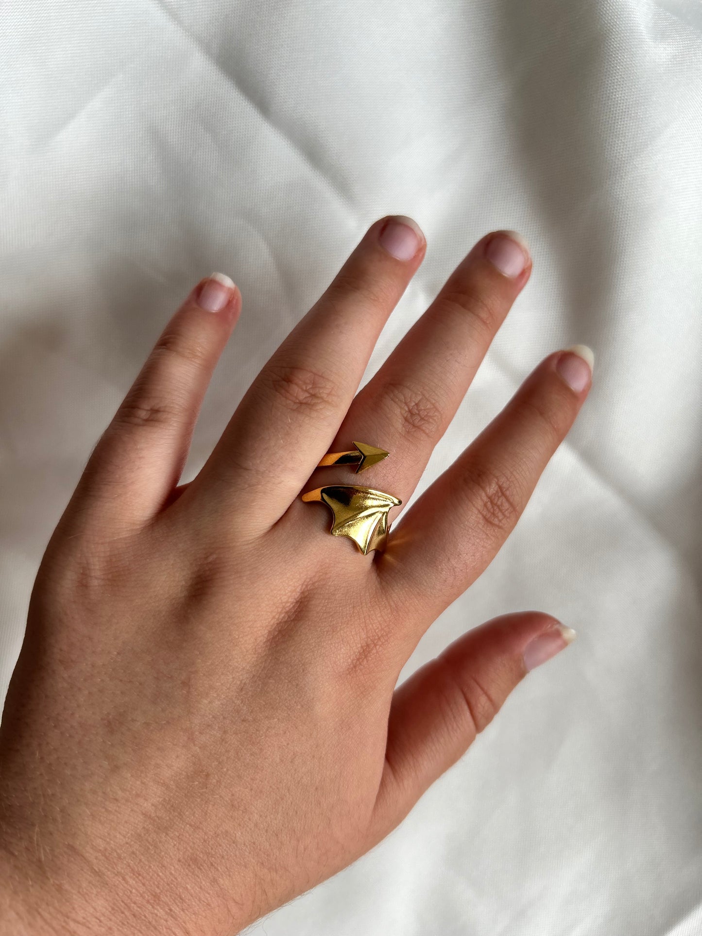 acotar inspired ring in gold