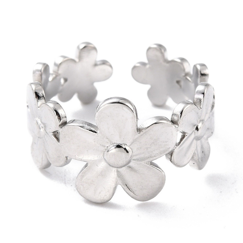 silver adjustable ring with flowers