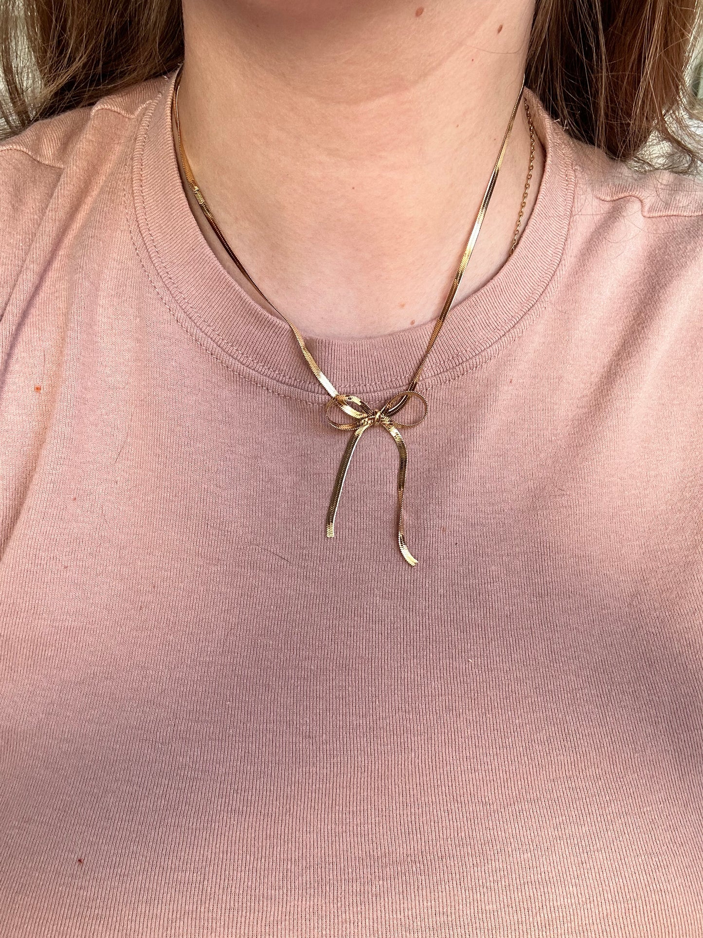 Bow Necklace Gold