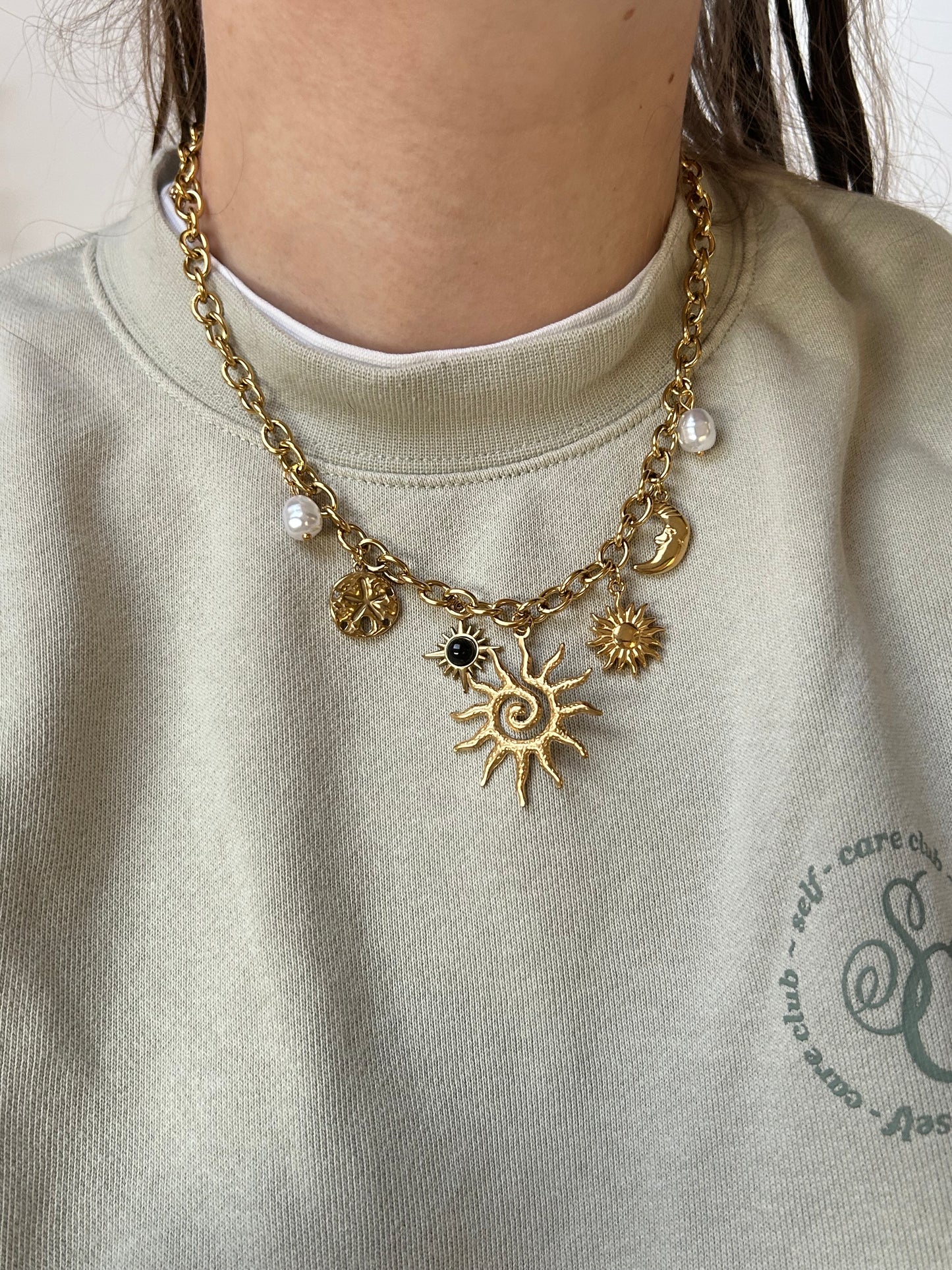 Bulky Charm Necklace