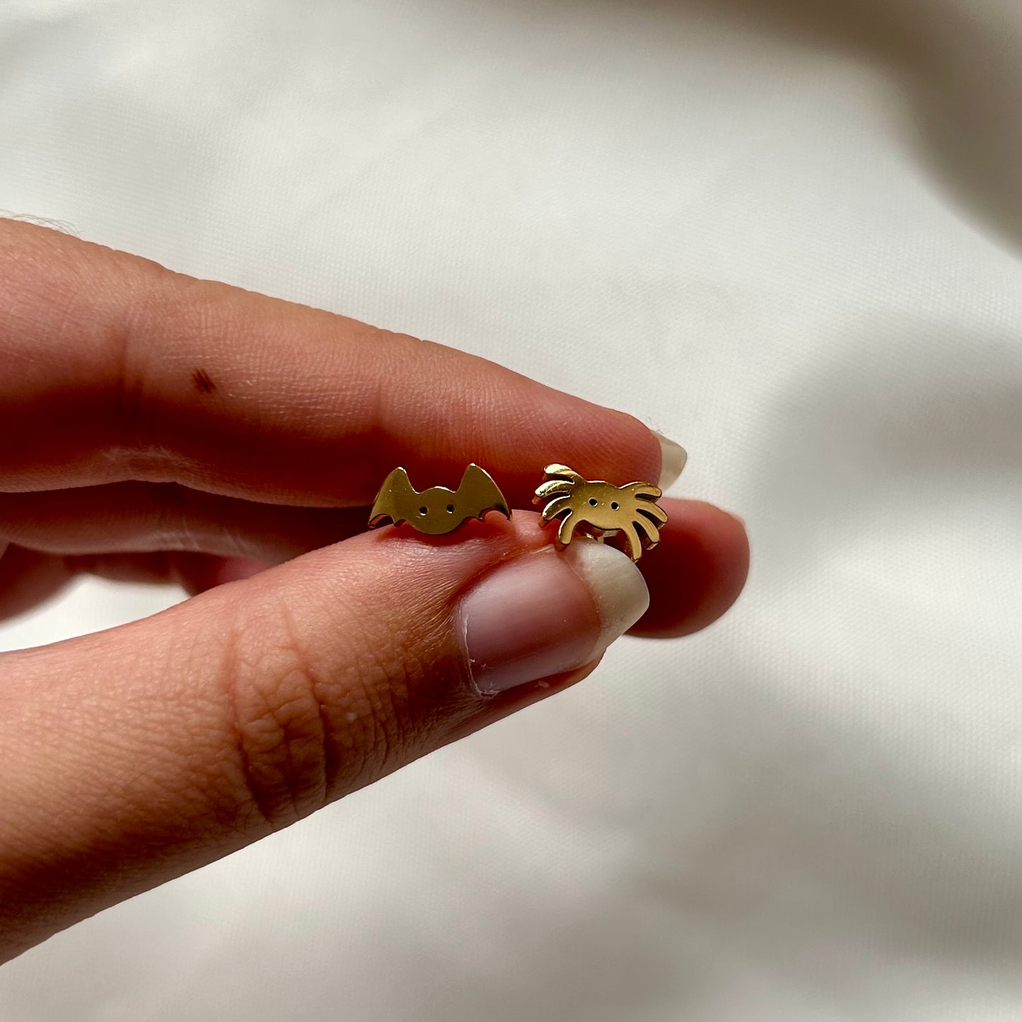 mini spider and bat studs