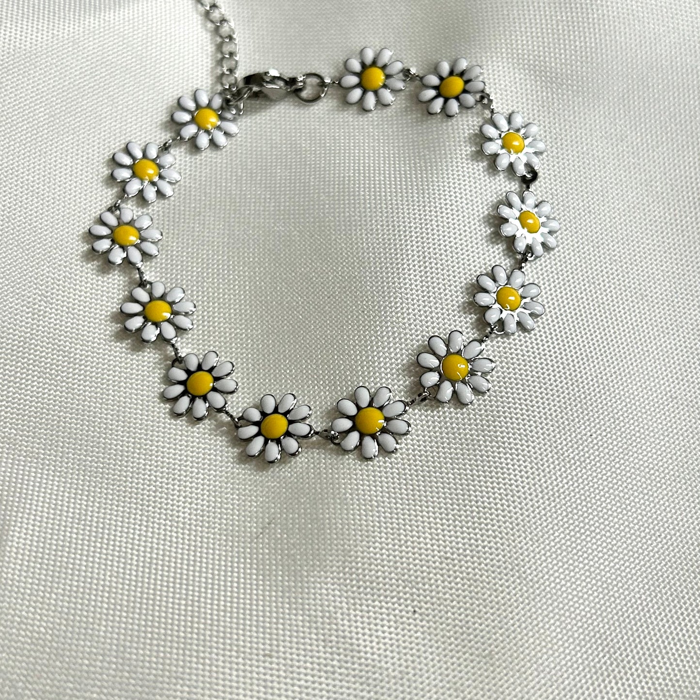 daisy bracelet in silver