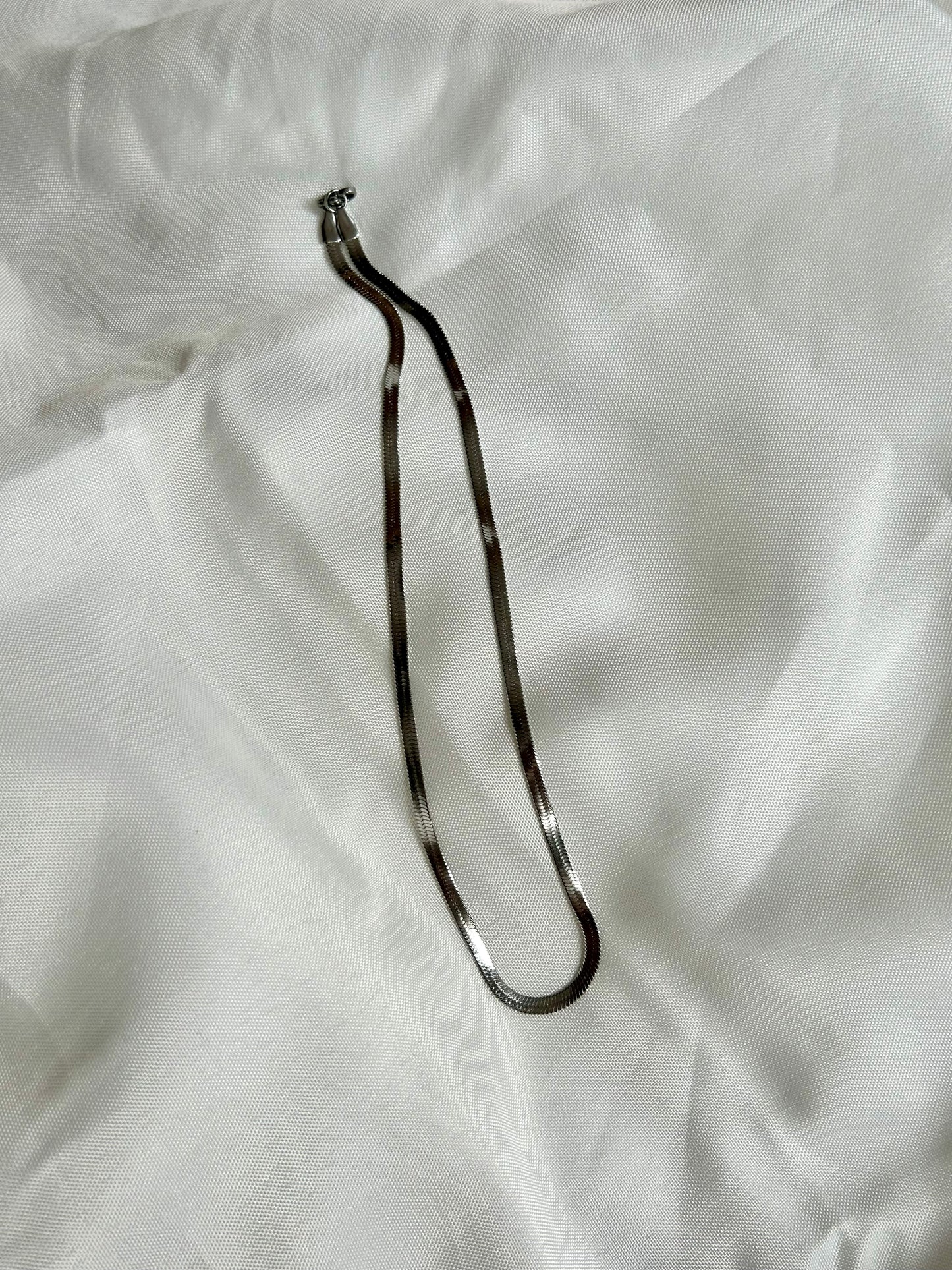 silver everyday necklace