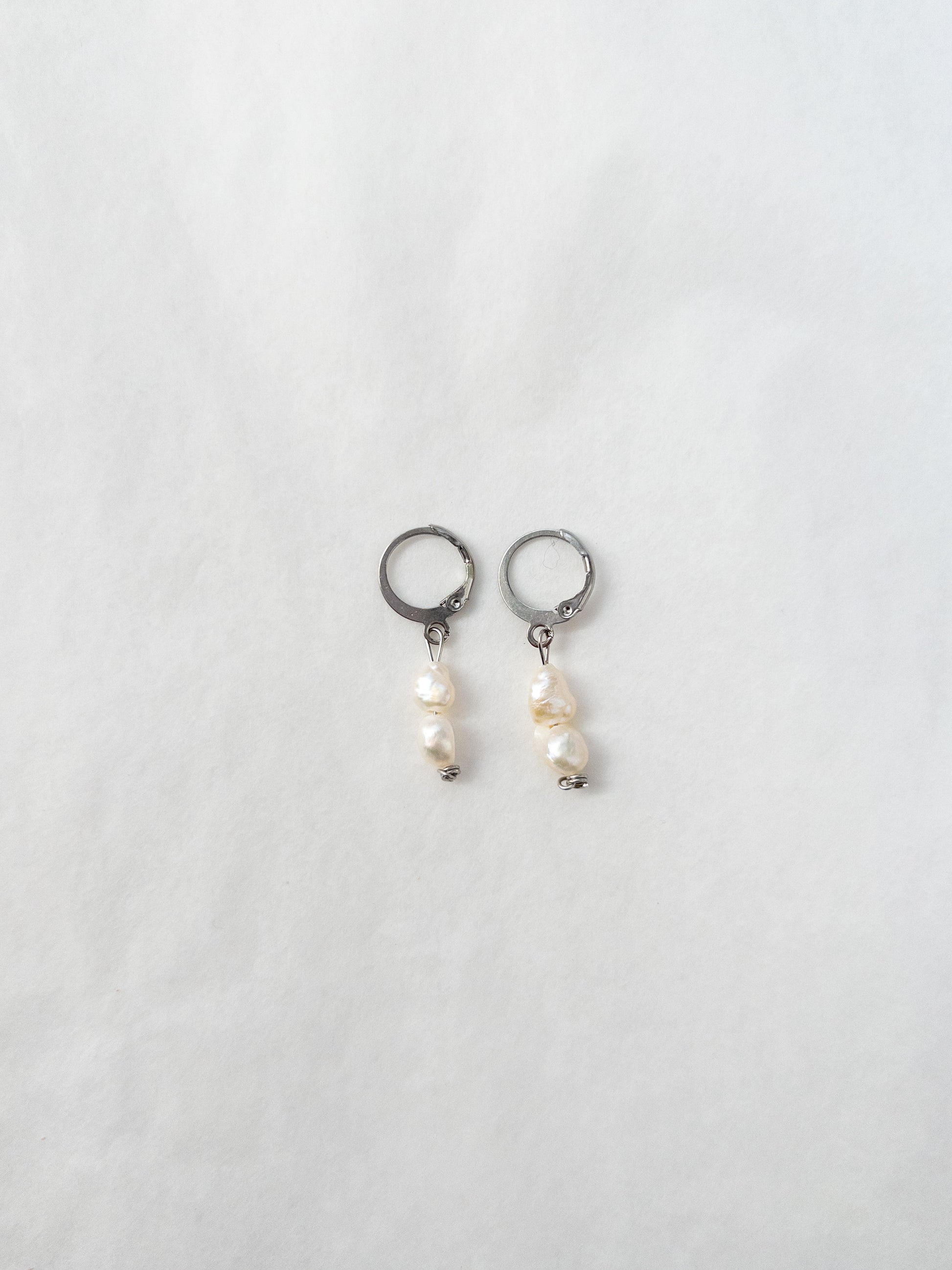 silver pearl earrings