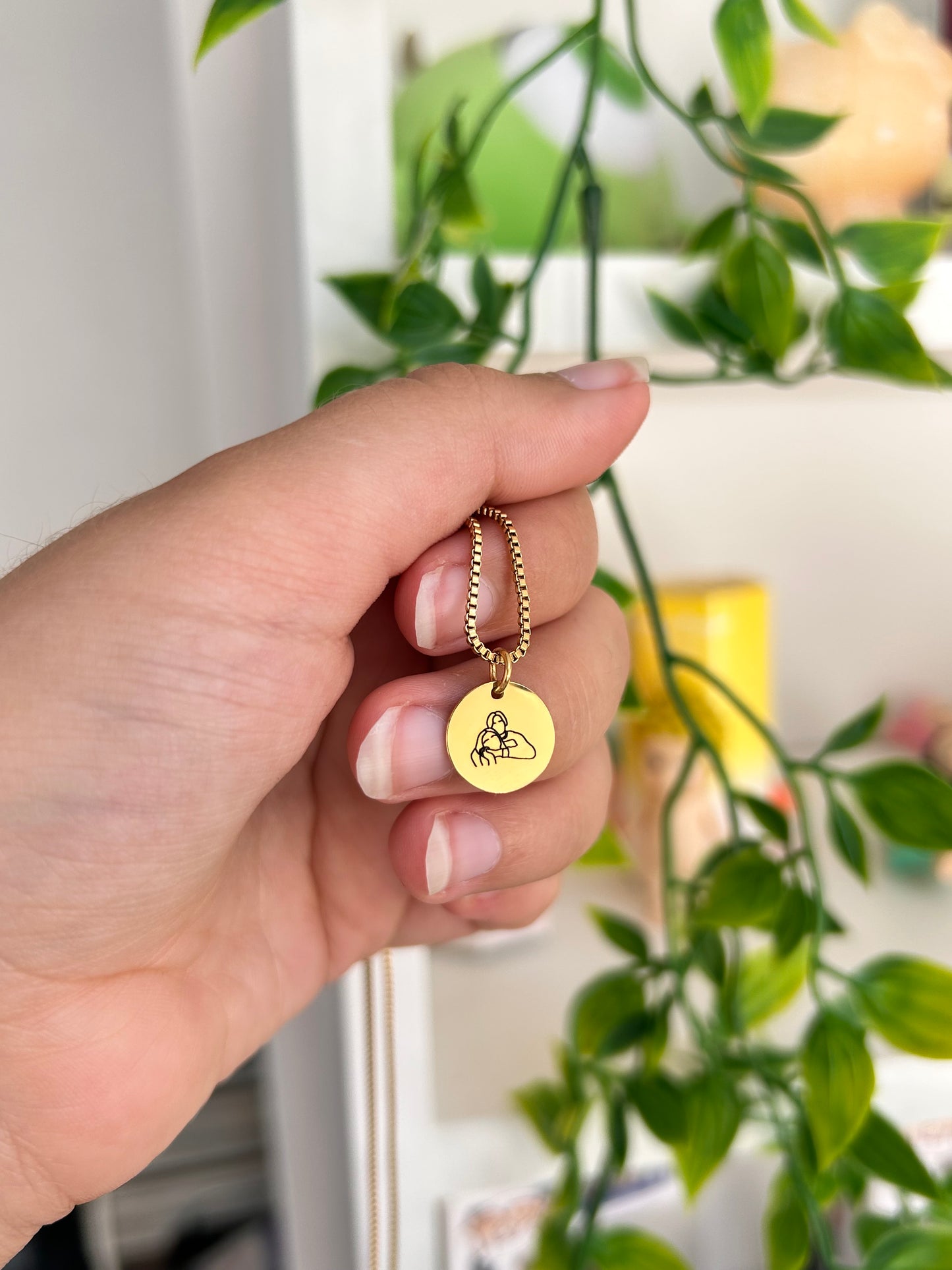 Engraved Line Drawing Necklace