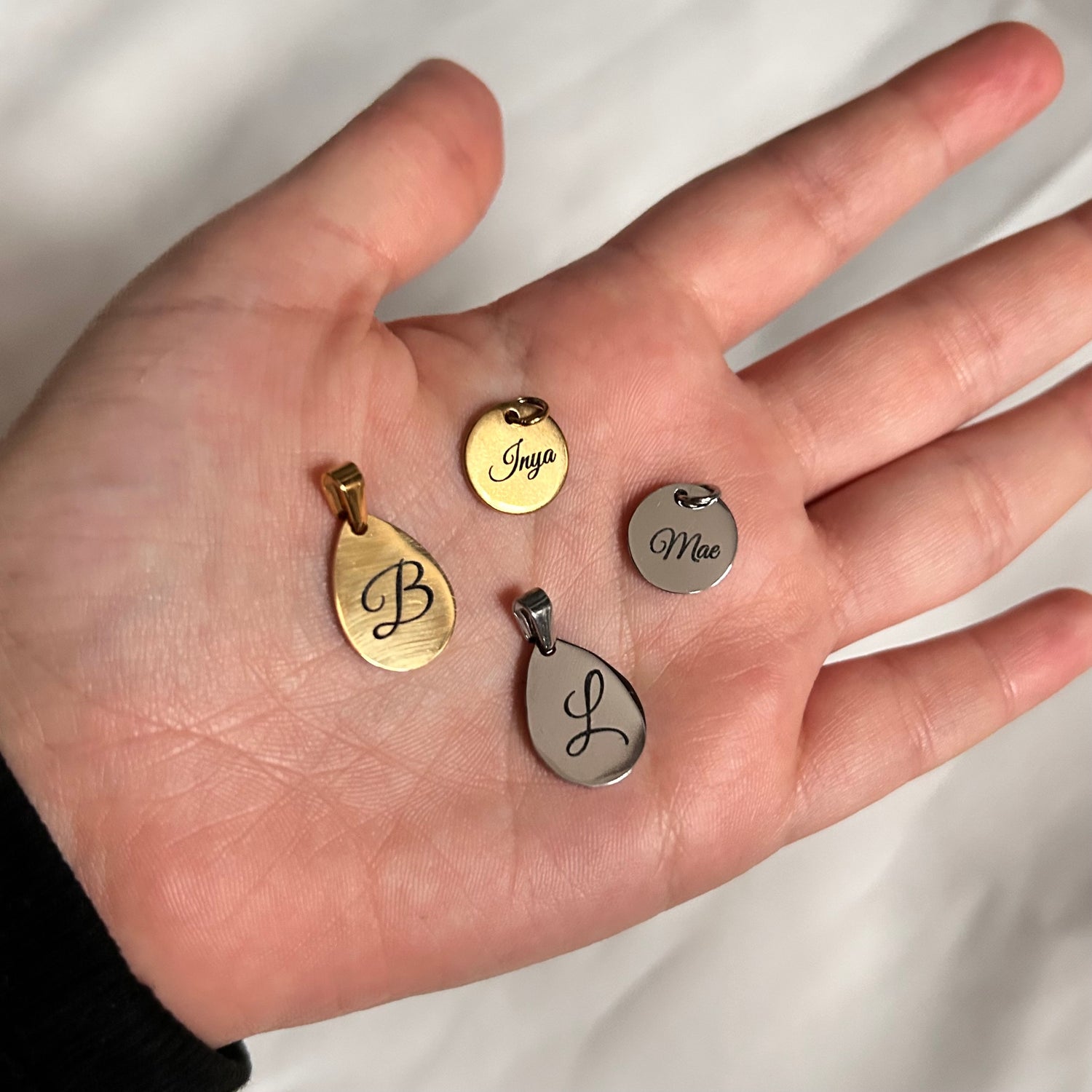 personalized engraved pendant