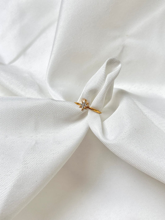 Mini Star Ring