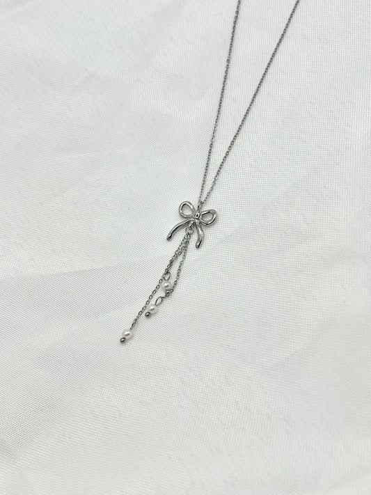 Pearl Bow Necklace