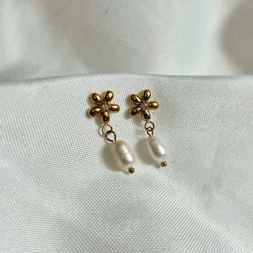 gold flower studs with freshwater pearls