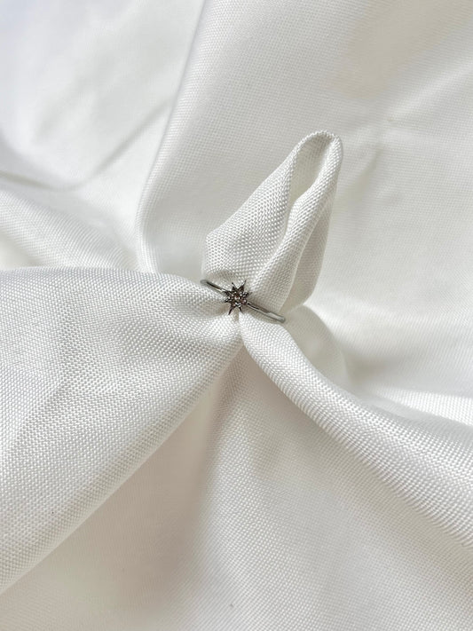 Mini Star Ring