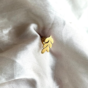 gold leaf stud