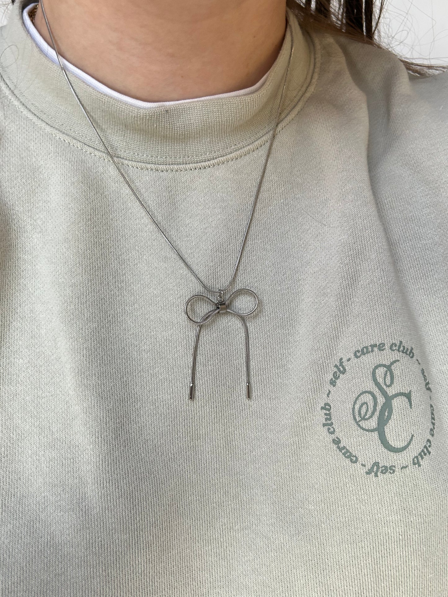 Simple Bowknot Necklace