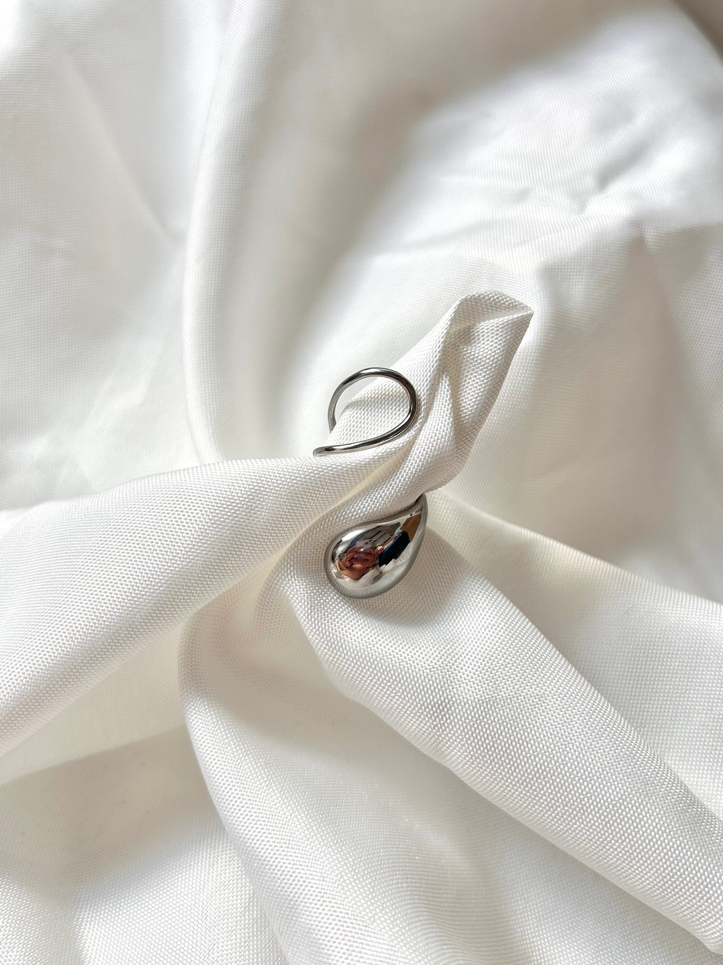 Amelia Ring