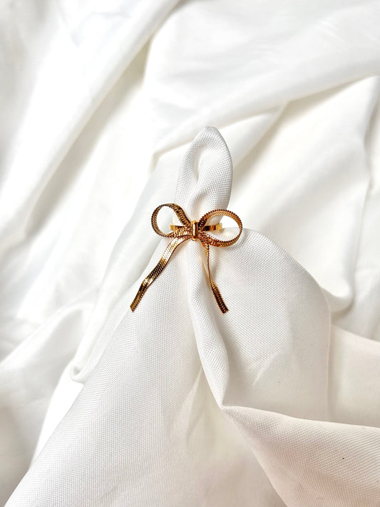 Snake Chain Bow Ring
