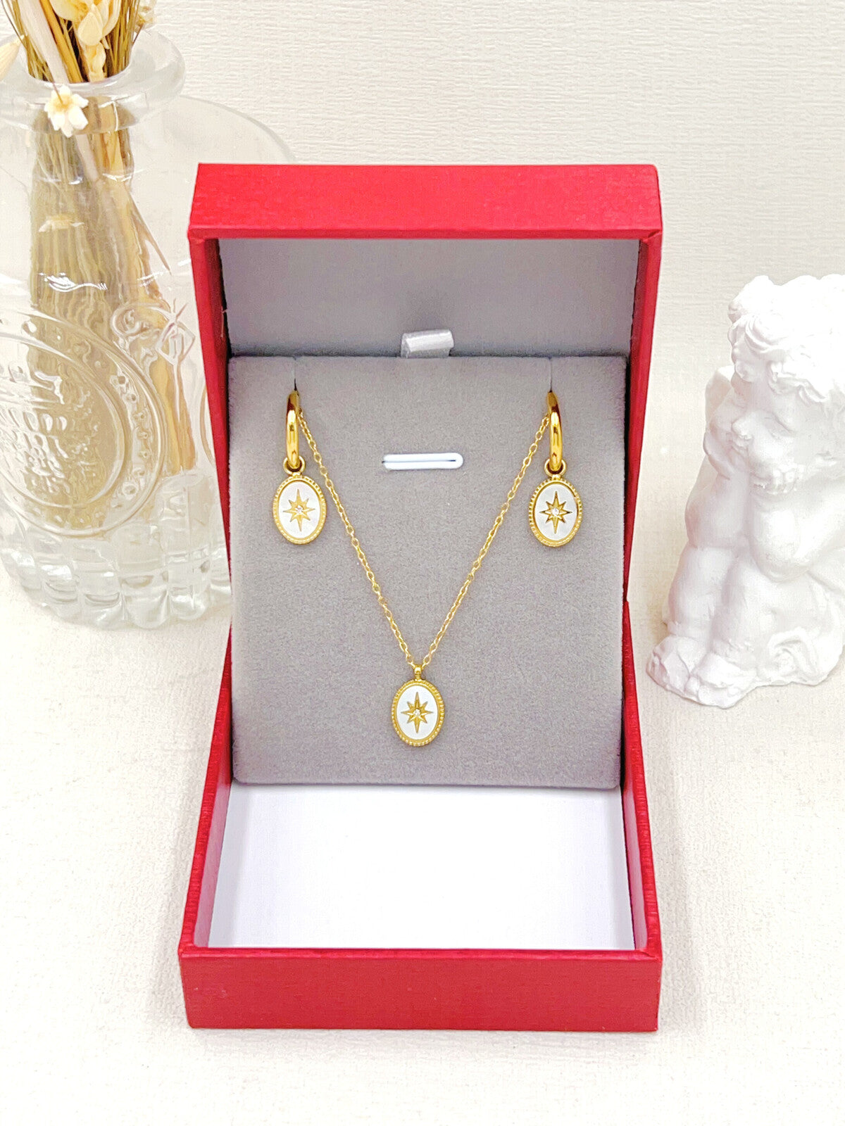 Oval Set Gold